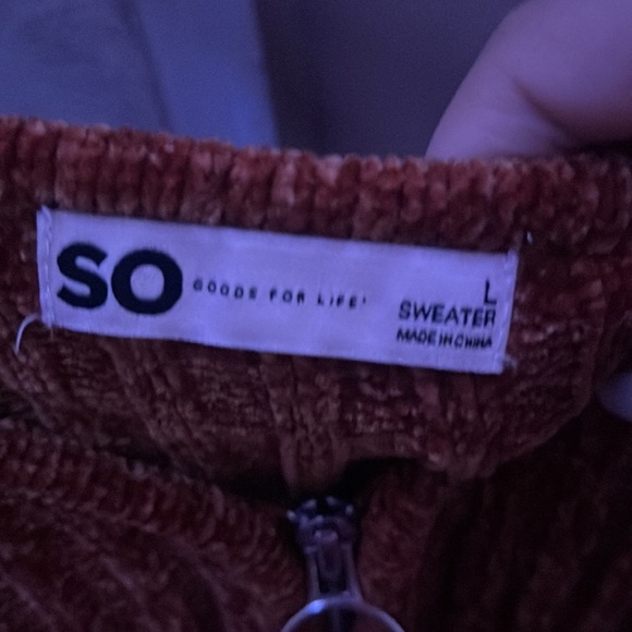 Excellent conditon “SO” sweater size large - Picture 2 of 3